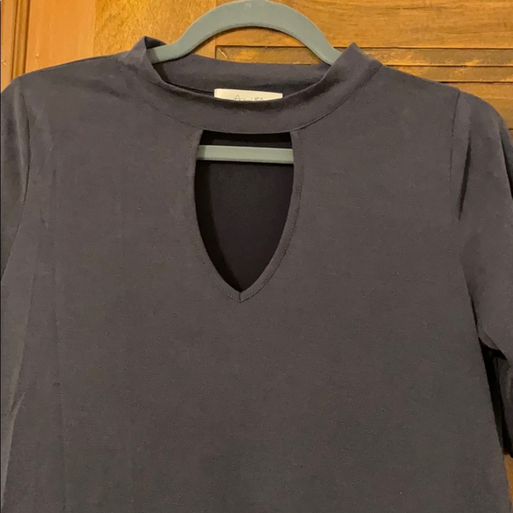 Top - Picture 2 of 2